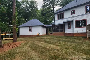 16946 Belle Isle Dr, Cornelius, NC 28031 - Photo 7