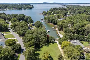 21300 Sandy Cove Rd, Cornelius, NC 28031 - Photo 47