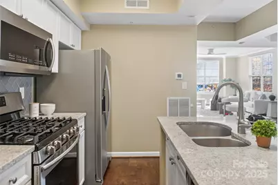 405 W 7th Street #300, Charlotte, NC 28202 - Photo 19