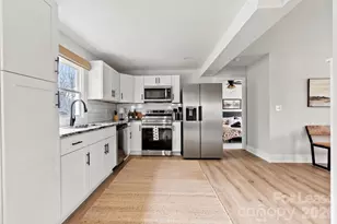 1707 Wilson W Lee Blvd, Statesville, NC 28677 - Photo 5