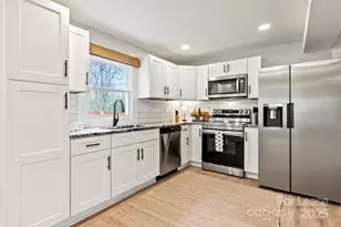 1707 Wilson W Lee Blvd, Statesville, NC 28677 - Photo 21