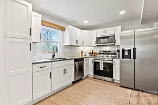 1707 Wilson W Lee Blvd, Statesville, NC 28677 - Photo 21