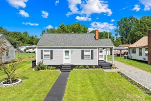 320 W Bingham St, Statesville, NC 28677 - Photo 1