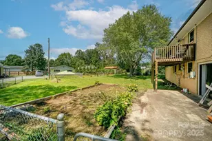 546 N Country Club Rd, Brevard, NC 28712 - Photo 27