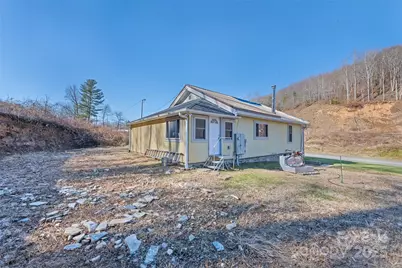 3009 Dellwood Road, Waynesville, NC 28786 - Photo 3