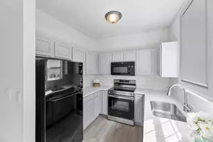 5557 Seths Dr, Charlotte, NC 28269 - Photo 7