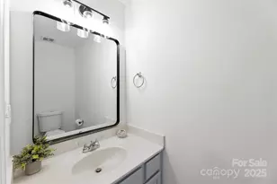 5557 Seths Dr, Charlotte, NC 28269 - Photo 9