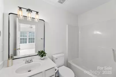 5557 Seths Drive, Charlotte, NC 28269 - Photo 13