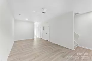 5557 Seths Dr, Charlotte, NC 28269 - Photo 11