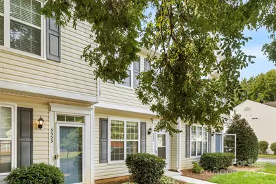 5557 Seths Drive, Charlotte, NC 28269 - Photo 3