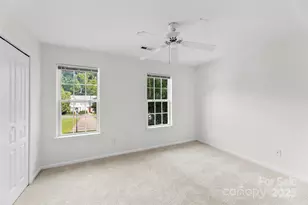 5557 Seths Dr, Charlotte, NC 28269 - Photo 21