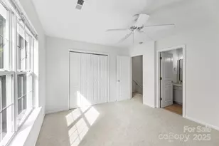 5557 Seths Dr, Charlotte, NC 28269 - Photo 17