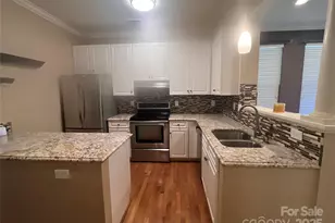 503 E 9th St, Charlotte, NC 28202 - Photo 7