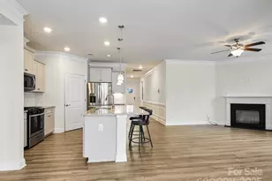 527 Summerfield Pl, Flat Rock, NC 28731 - Photo 9