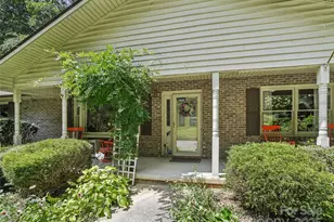 204 Fernwood Dr, Hendersonville, NC 28791 - Photo 5