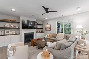 11228 Wooded Saddle Rd, Charlotte, NC 28216 - Photo 9