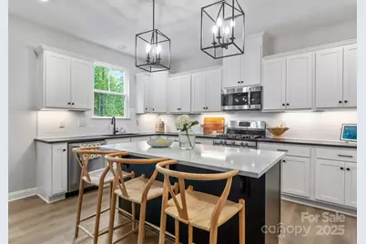 11228 Wooded Saddle Road, Charlotte, NC 28216 - Photo 15