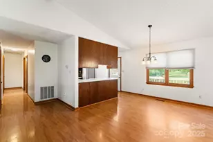 153 Elkwood Ave, Asheville, NC 28804 - Photo 7