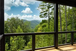 410 Dream Valley Dr, Clyde, NC 28721 - Photo 11