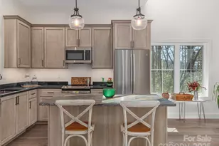 410 Dream Valley Dr, Clyde, NC 28721 - Photo 7