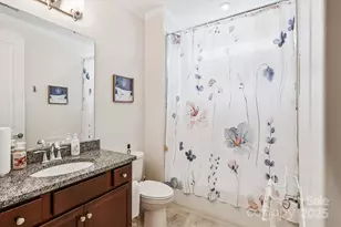 10400 Superb Ln, Charlotte, NC 28215 - Photo 5