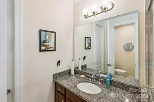 10400 Superb Ln, Charlotte, NC 28215 - Photo 7