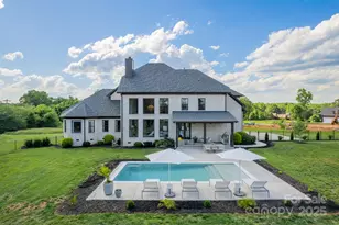 8102 Rolling Fields Rd, Charlotte, NC 28227 - Photo 9