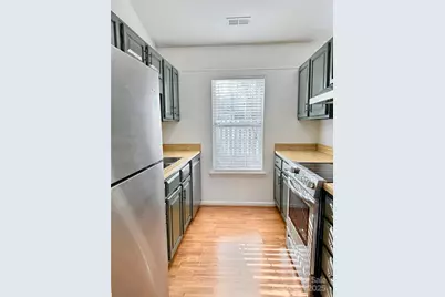 2734 Tiergarten Lane, Charlotte, NC 28210 - Photo 5