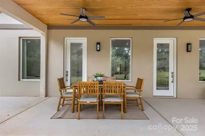 8516 Denbur Drive, Charlotte, NC 28215 - Photo 37