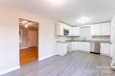 9737 Feldbank Drive, Charlotte, NC 28216 - Photo 7