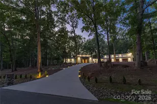 2725 Monarch Dr, Charlotte, NC 28214 - Photo 5