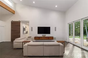 2725 Monarch Dr, Charlotte, NC 28214 - Photo 13