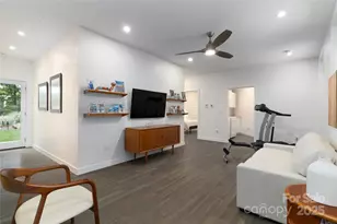 2725 Monarch Dr, Charlotte, NC 28214 - Photo 29