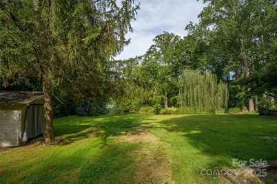 335 Lake Circle Drive, Hendersonville, NC 28792 - Photo 33