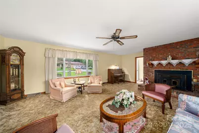 335 Lake Circle Drive, Hendersonville, NC 28792 - Photo 7