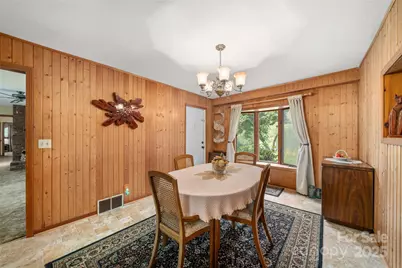 335 Lake Circle Drive, Hendersonville, NC 28792 - Photo 3