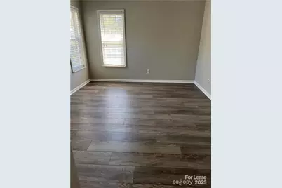 7010 Duchamp Drive, Charlotte, NC 28215 - Photo 5