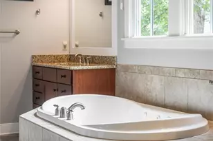 18 E Owl Creek Ln, Fairview, NC 28730 - Photo 23