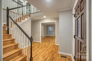 1026 Wellington Ct, Lenoir, NC 28645 - Photo 11