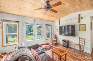 248 Max Thompson Rd, Canton, NC 28716 - Photo 9