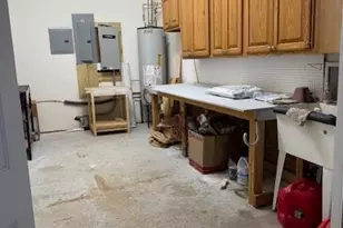 10219 Windtree Ln, Charlotte, NC 28215 - Photo 33