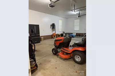 10219 Windtree Lane, Charlotte, NC 28215 - Photo 35