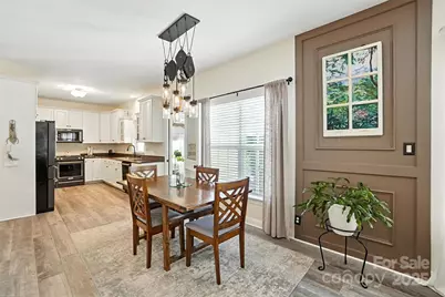 10219 Windtree Lane, Charlotte, NC 28215 - Photo 9