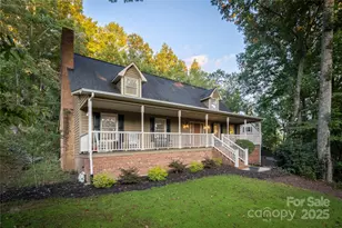 1010 Wellington Ct, Lenoir, NC 28645 - Photo 3