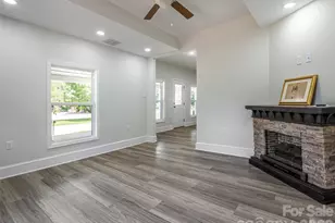 172 Reed St, Canton, NC 28716 - Photo 9