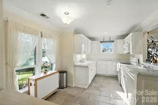 9031 J M Keynes Dr, Charlotte, NC 28262 - Photo 7