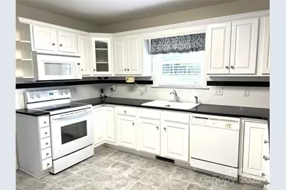 105 Winding Creek Drive, Morganton, NC 28655 - Photo 7