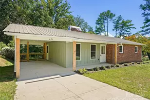 220 Love Ln, Waynesville, NC 28786 - Photo 1