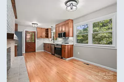 220 Love Lane, Waynesville, NC 28786 - Photo 7