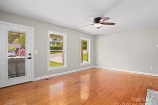 220 Love Ln, Waynesville, NC 28786 - Photo 3